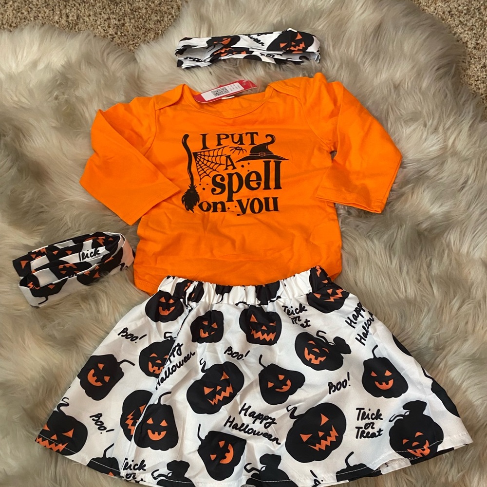 KIDS SIZE (18-24M) 4 PIECE HALLOWEEN 🎃 👻 OUTFIT